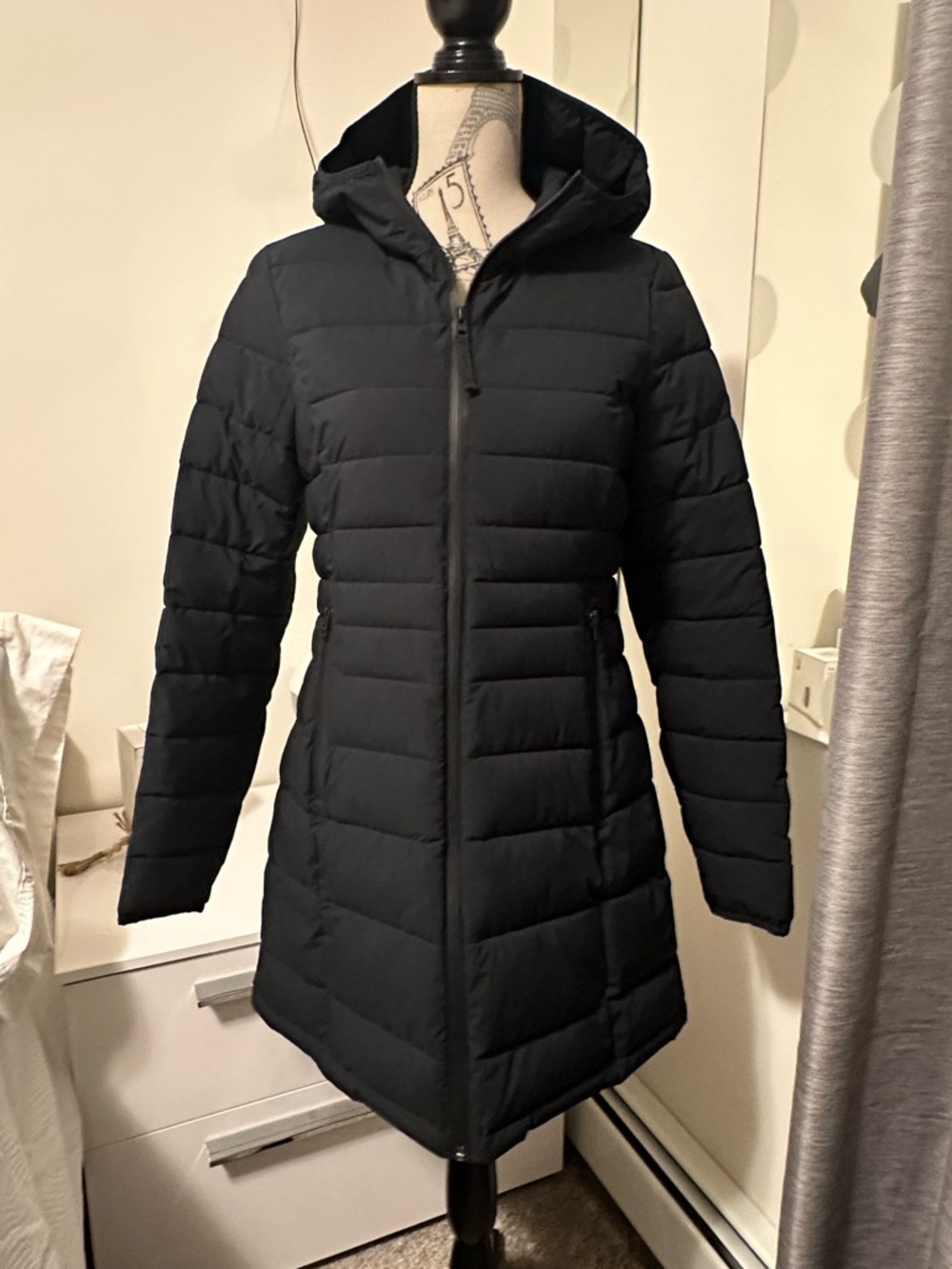 Abercrombie & Fitch Women's Lightweight Stretch Black Puffer Jacket